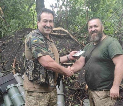 Воїн з Тернопільщини отримав “Золотий хрест” від Головнокомандувача ЗСУ Залужного