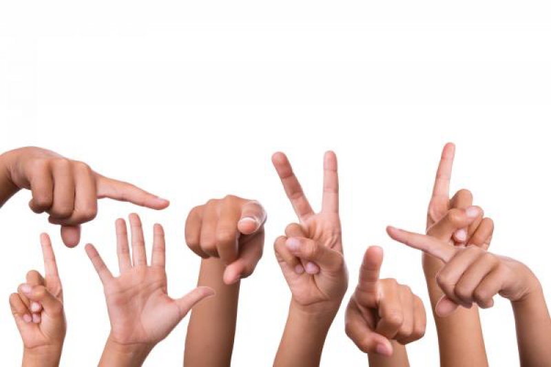 «Я тебе зрозумію»: у Тернополі почнуться безкоштовні курси жестової мови