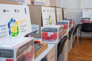 Кілька громад з Тернопільщини отримали обладнання для створення консультаційних центрів