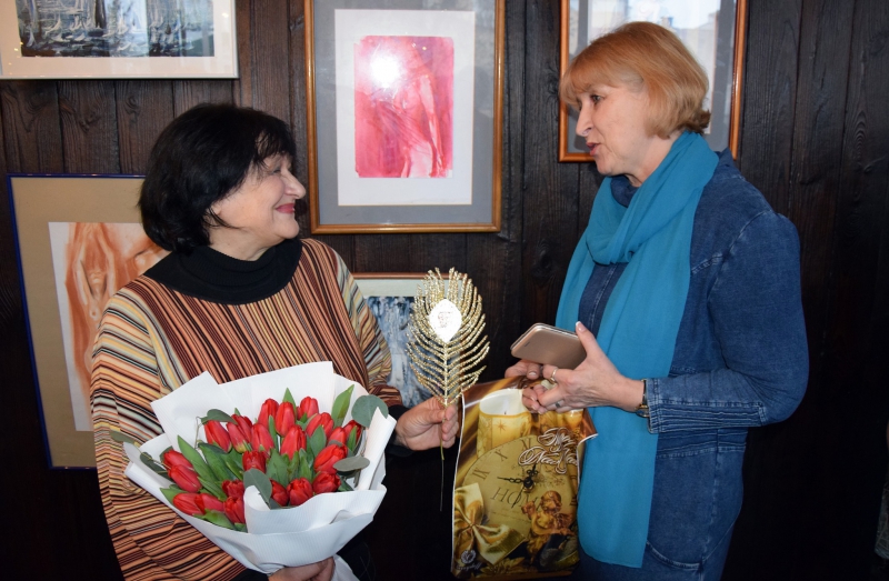 Відверту та глибоку еротичну виставку показали в Тернополі