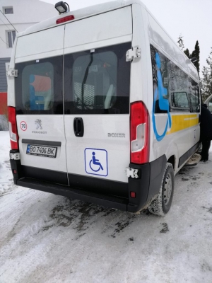 У громаді на Тернопільщині почало діяти незвичне таксі для людей з інвалідністю