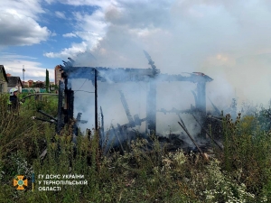 У Тернополі згорів ще один дачний будиночок