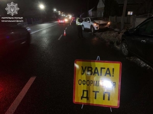 Неподалік Тернополя п&#039;яний водій іномарки скоїв ДТП