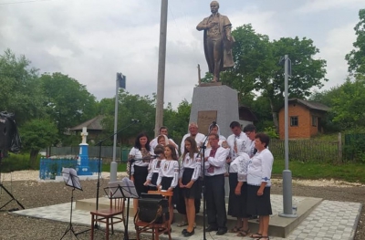 На Тернопільщині з’явився ще один пам’ятник Кобзарю (фотофакт)