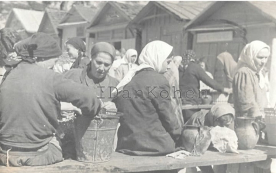 У мережі показали давнє фото базарного дня на Тернопільщині
