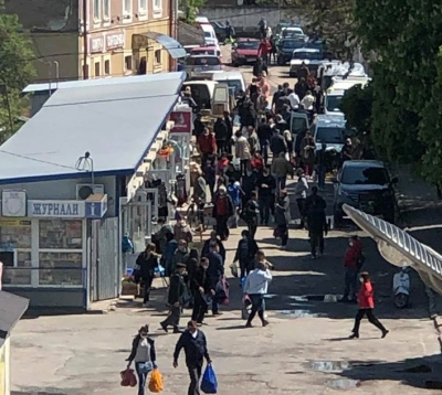 Натовп покупців: як виглядає послаблення карантину на Тернопільщині (фотофакт)