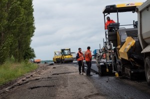 Відомо, за які дороги Тернопільщини візьмуться сьогодні шляховики