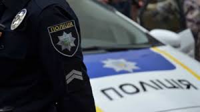 За погрозу вбивством та незаконне зберігання наркотичної речовини затримали мешканця Тернопільщини