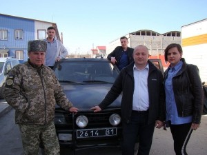 Машину для військових купив співак, поремонтували семінаристи, а заправив пальним — «Народний контроль»