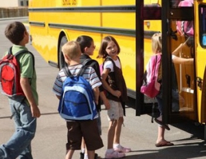 У Тернополі учнів перевозитимуть спеціальними шкільними тролейбусами