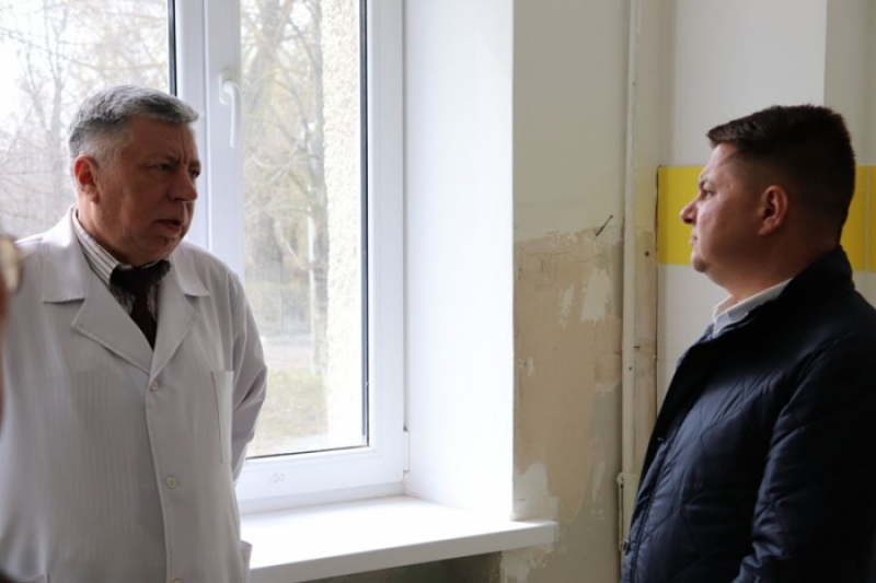 Уже цього місяця в Теpнополі відкpиють кpаще в Укpаїні відділення дитячої онкогематології