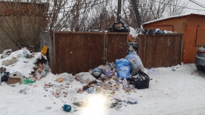У місті на Тернопільщині – сміттєвий колапс (фотофакт)