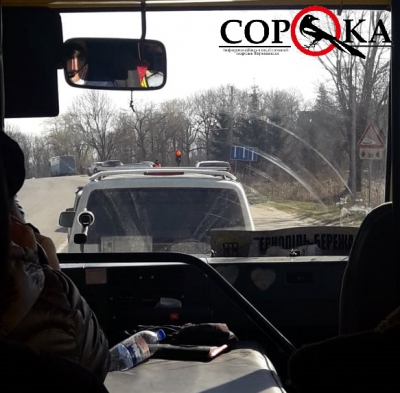 Поблизу Тернополя – затори через ремонт дороги (фотофакт)