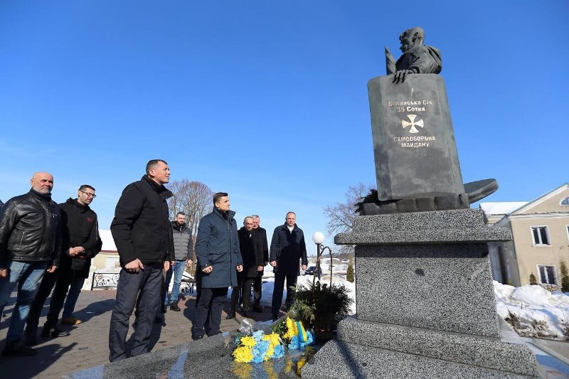 На Кременеччині вшанували пам&#039;ять оборонця Майдану Олександра Капіноса (фото)