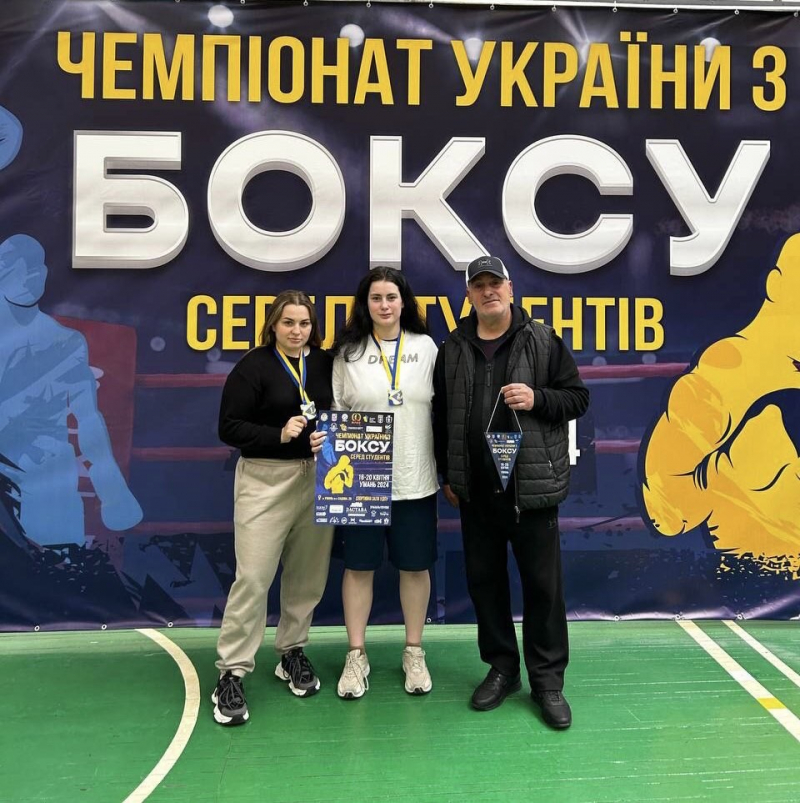 Тернопільські боксерки вибороли «золото» і «срібло» на всеукраїнському чемпіонаті в Умані