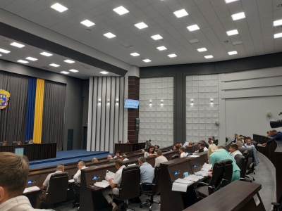 Депутати Тернопільської обласної ради сьогодні засідають (фотофакт)