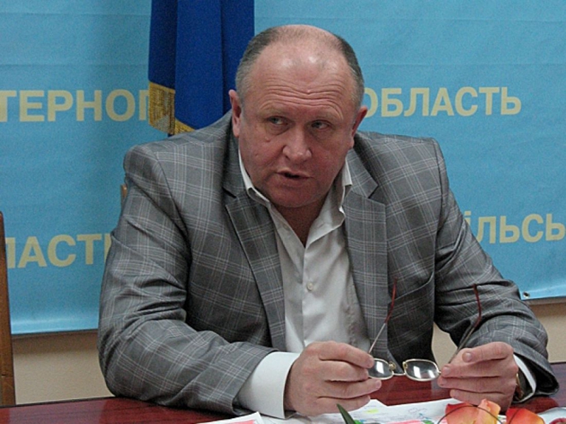 «Куди поділися решту грошей?»: депутат Тернопільської облради вимагав пояснень від скандального начальника УКБ Кузяка