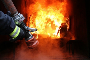 Під час гасіння пожежі на Тернопільщині врятували три будівлі