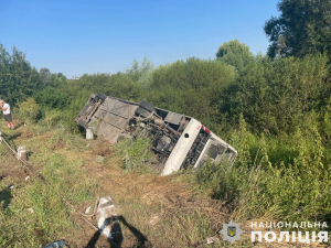 На Тернопільщині автобус з паломниками потрапив у ДТП