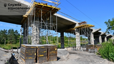 На Тернопільщині ремонтують другий за довжиною шляхопровід