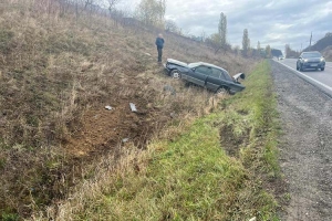 На Тернопільщині у вантажівку врізався легковий автомобіль