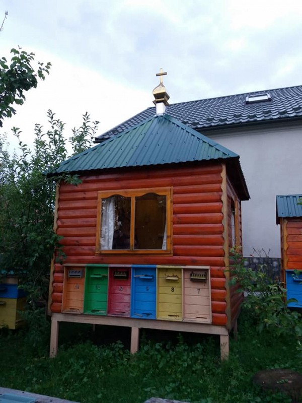 Мешканець Тернопільщини має незвичайну церкву, де можна підлікувати нерви