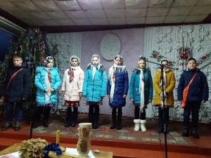 Колоритне свято колядок відбулось у громаді на Тернопіллі (фото)