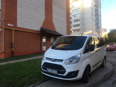 У Тернополі водії знаходять все нові місця для паркування (фото)