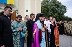 На Тернопільщині триває IX Всеукраїнське паломництво військових до Зарваниці