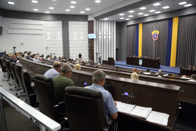 Проголошення року Пулюя, новий депутат та позбавлення повноважень: як пройшло чергове засідання Тернопільської облради