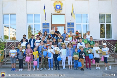 У громаді на Тернопільщині юних волонтерів нагородили подарунками