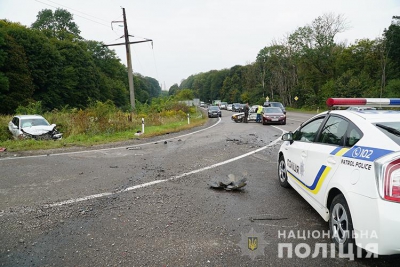 У результаті ДТП неподалік Тернополя постраждав водій іномарки