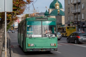 Сьогодні у Тернополі на вул. Андрея Шептицького частково обмежать рух транспорту та змінять рух окремих маршрутів