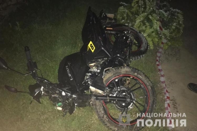 На Тернопільщині водій іномарки збив 18-річного мотоцикліста і втік з місця ДТП