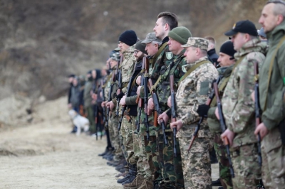 Майже 150 бійців добровольчого батальйону Тернопільської обласної ради присягнули на вірність українському народу