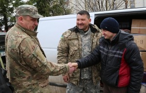 Позашляховик, безпілотник та харчі повіз в Кримське Володимир Стаюра (фоторепортаж)