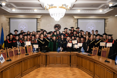 У ЗУНУ вручили дипломи магістрам соціально-гуманітарного факультету