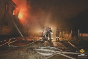 На Тернопіллі знову спалахнула пожежа — горів гараж
