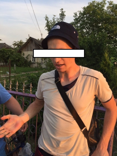 На Тернопільщині чоловік пристає до дітей з непристойними пропозиціями