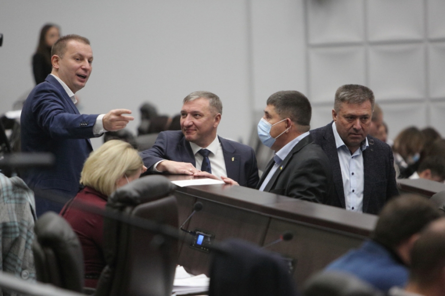 Звернення до президента та нові призначення: депутати Тернопільської облради сьогодні засідали (фоторепортаж)