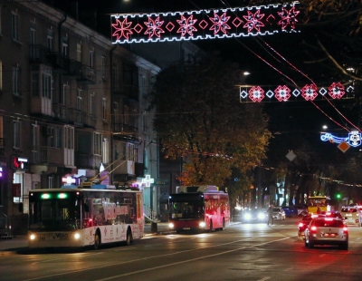 У новорічну ніч в Тернополі громадський транспорт курсуватиме до ранку