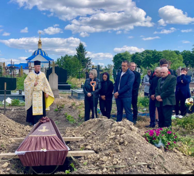 У громаді на Тернопільщині попрощалися з полеглим воїном Василем Скавронським