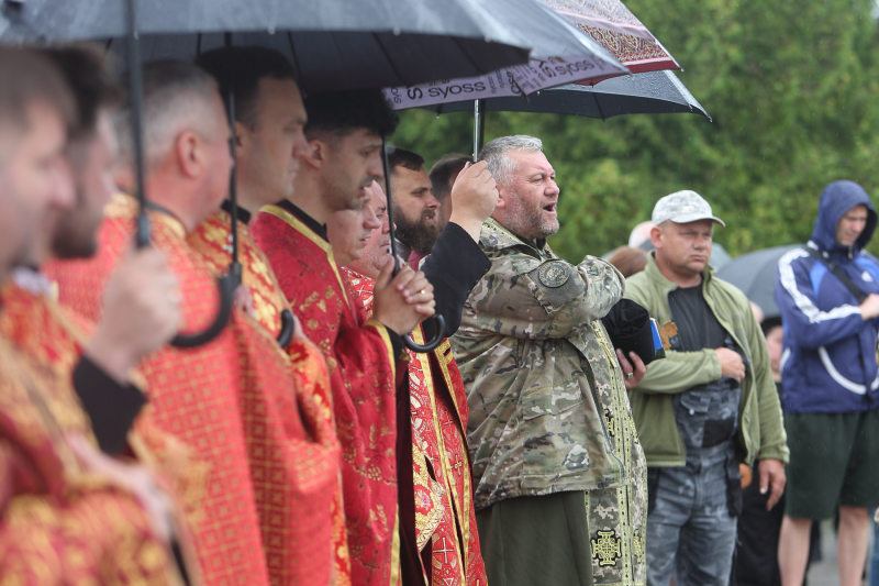 У Тернополі поховали лейтенанта поліції Антона Білостоцького, який загинув на війні (фоторепортаж)