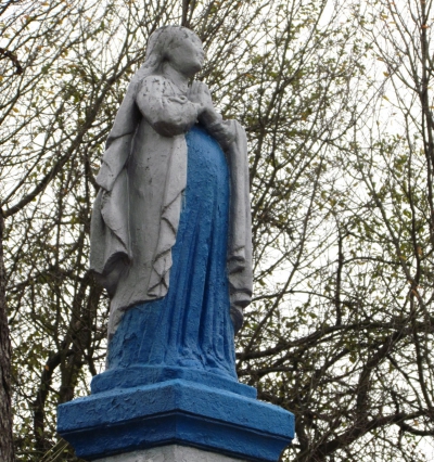 На Тернопільщині збереглася унікальна скульптура вагітної Діви Марії (фотофакт)