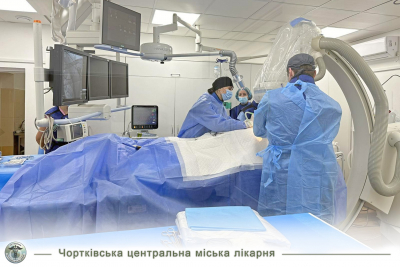 “Історична подія для нашої медицини”: у лікарні на Тернопільщині вперше провели складну операцію на серці