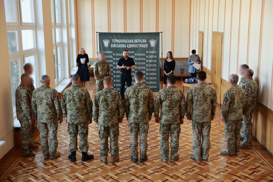 Пройшли Попасну та Золоте: у Тернополі нагородили військовослужбовців