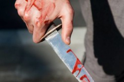 У Тернополі батько штрикнув ножем у шию рідного сина