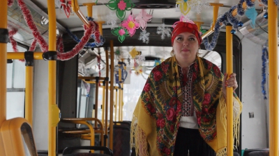 «За кермом Сігуронька, в салоні – Дід Мороз»: у свята Тернополем курсував новорічний тролейбус