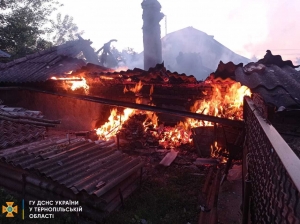 На Тернопільщині вщент згорів житловий будинок