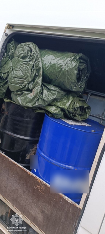 На Тернопільщині затримали чоловіка, який перевозив 2500 літрів дизельного пального без відповідних документів